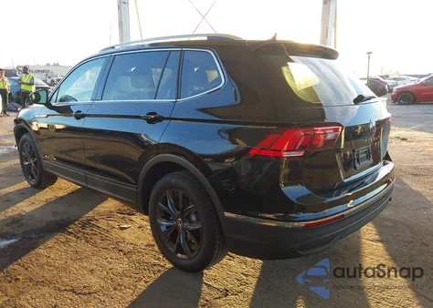 2024 Volkswagen Tiguan 2.0T Se/2.0T Wolfsburg Edition z USA, uszkodzony, nr VIN 3VVNB7AX5RM074336